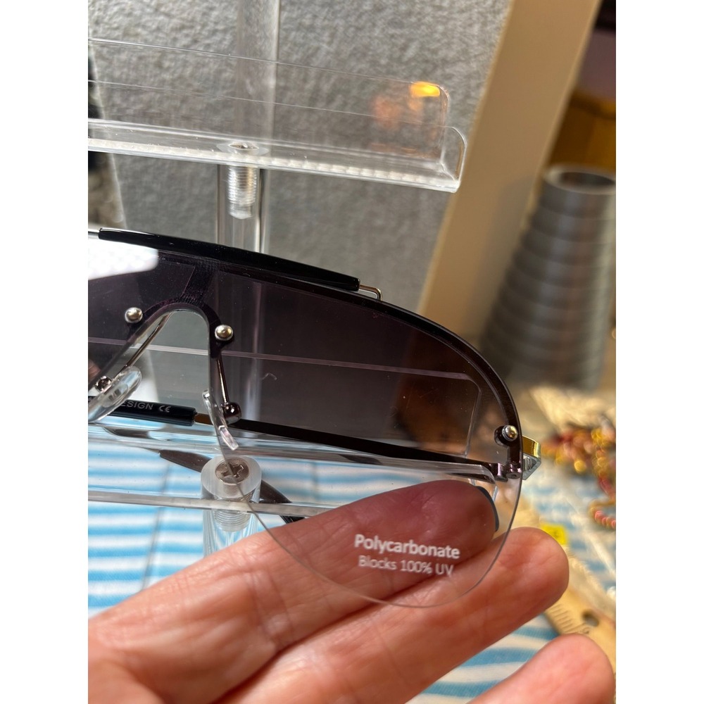 #101. Rimless Sunglasses - Picture 4 of 9